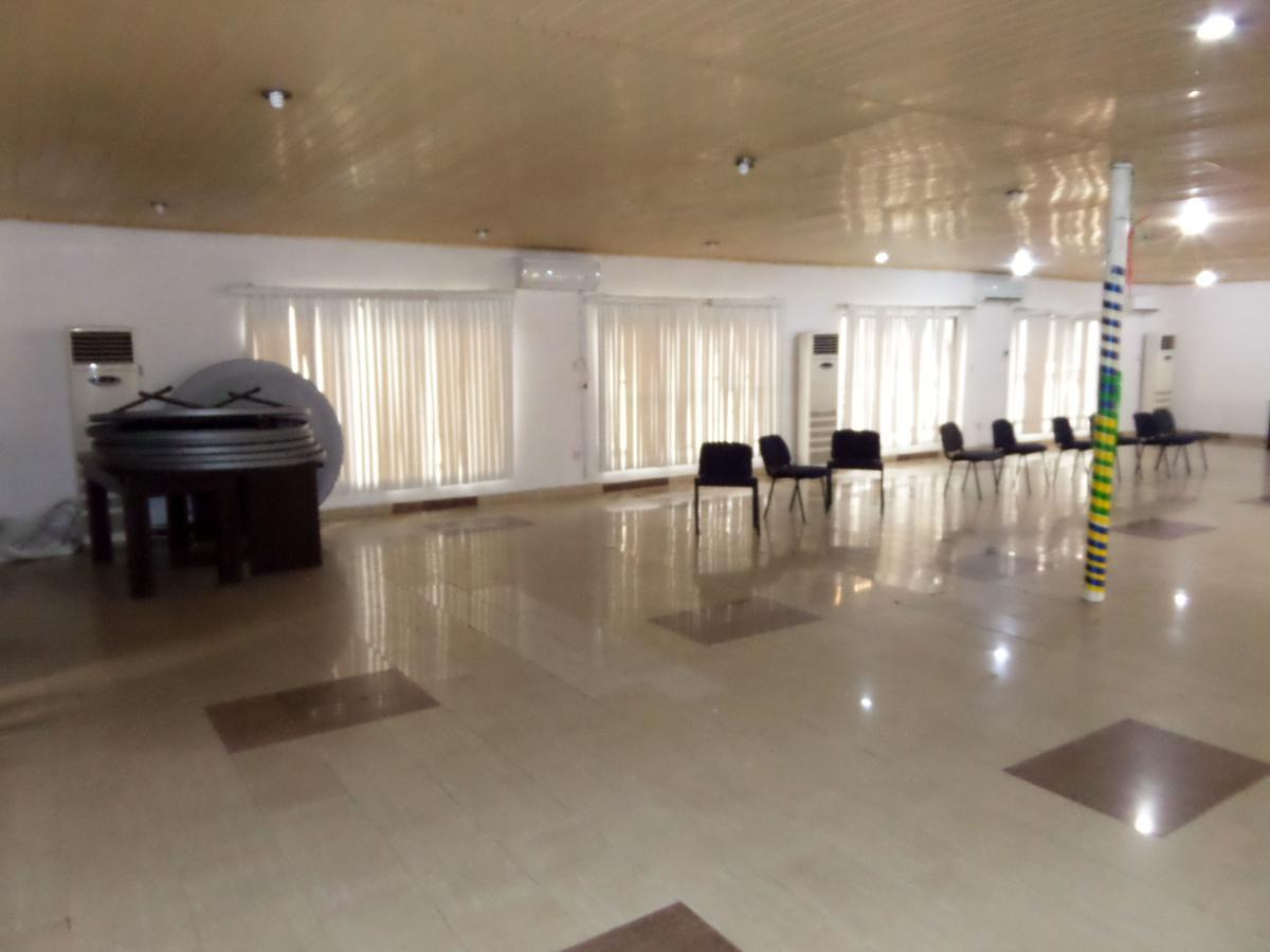 Aries Suites Lagos Exteriör bild