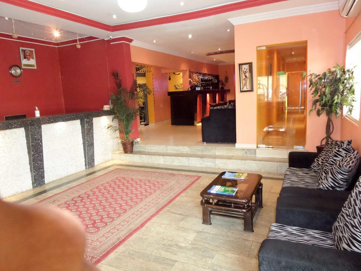 Aries Suites Lagos Exteriör bild