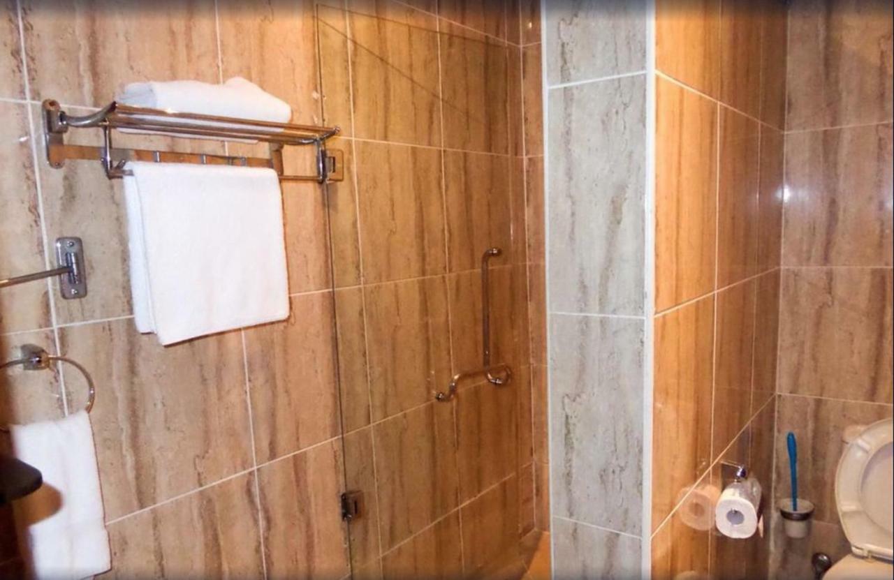 Aries Suites Lagos Exteriör bild