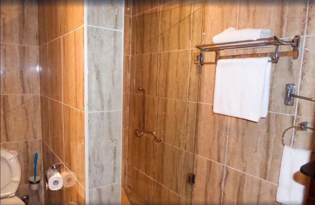 Aries Suites Lagos Exteriör bild